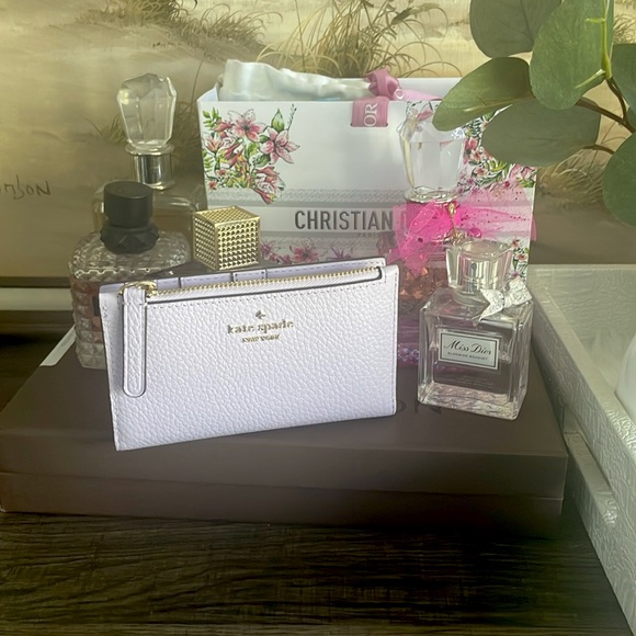 kate spade Handbags - Kate spade lavender wallet